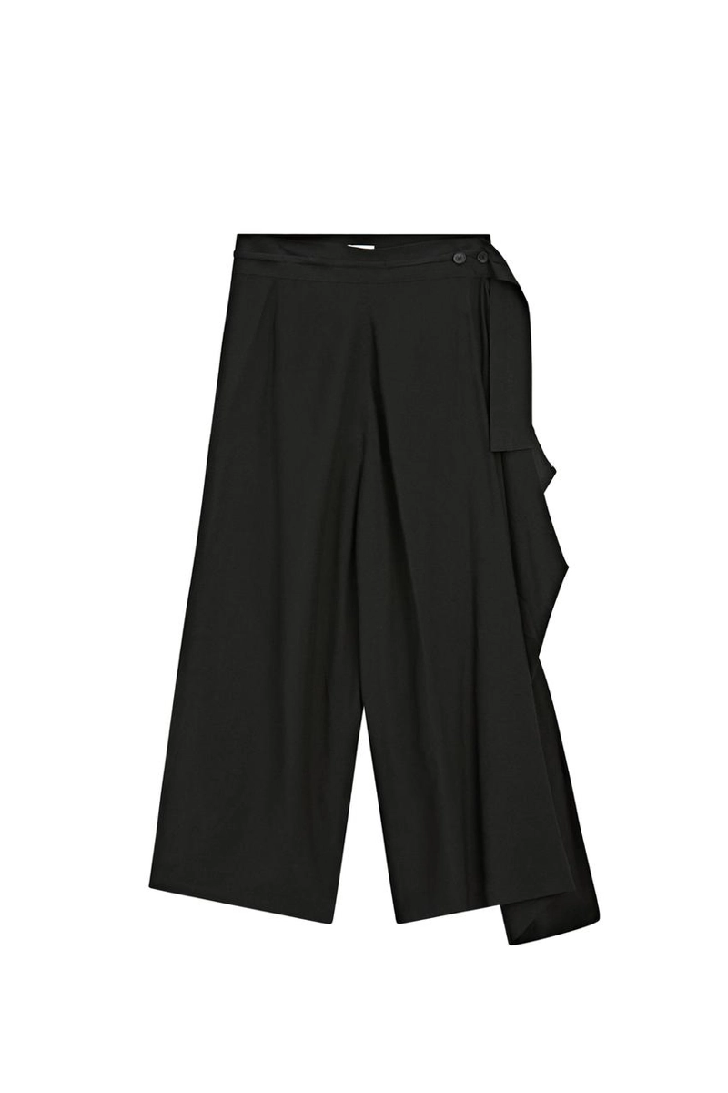 Юбка-шорты с разрезом на боку - лимитированная коллекция