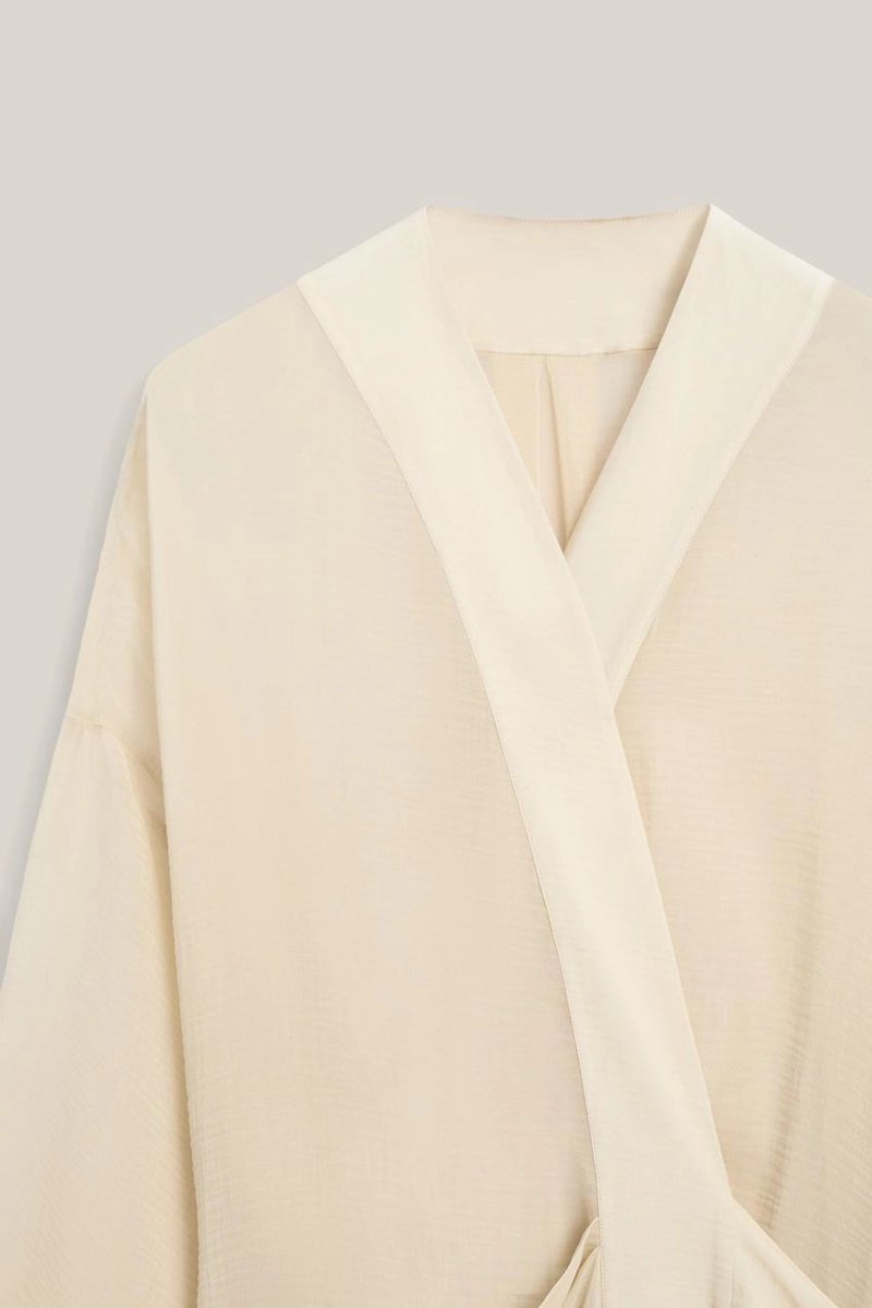 Плавный текстурированный кимоно - лимитированная коллекция