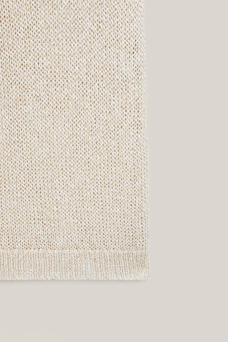 Топ с длинным вырезом - limited edition