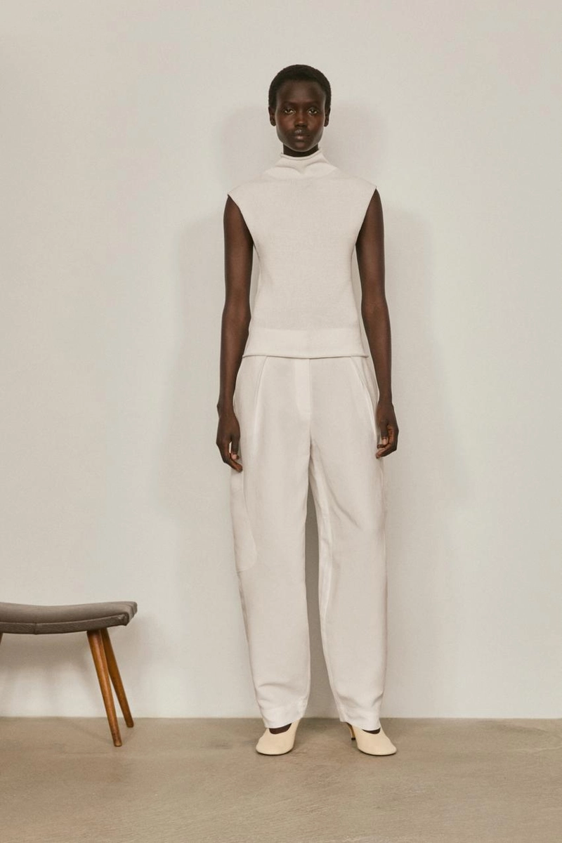 Вязанный топ с мокрым воротником из хлопка и шелка - лимитированная коллекция