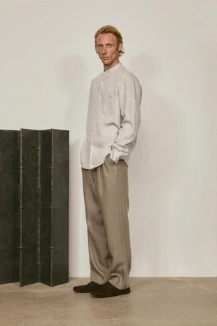 Рубашка с воротником-стойкой из 100% льна - лимитированная коллекция- Заказать в России