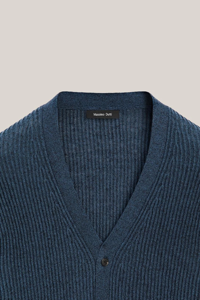 Кардиган с v-образным вырезом - limited edition