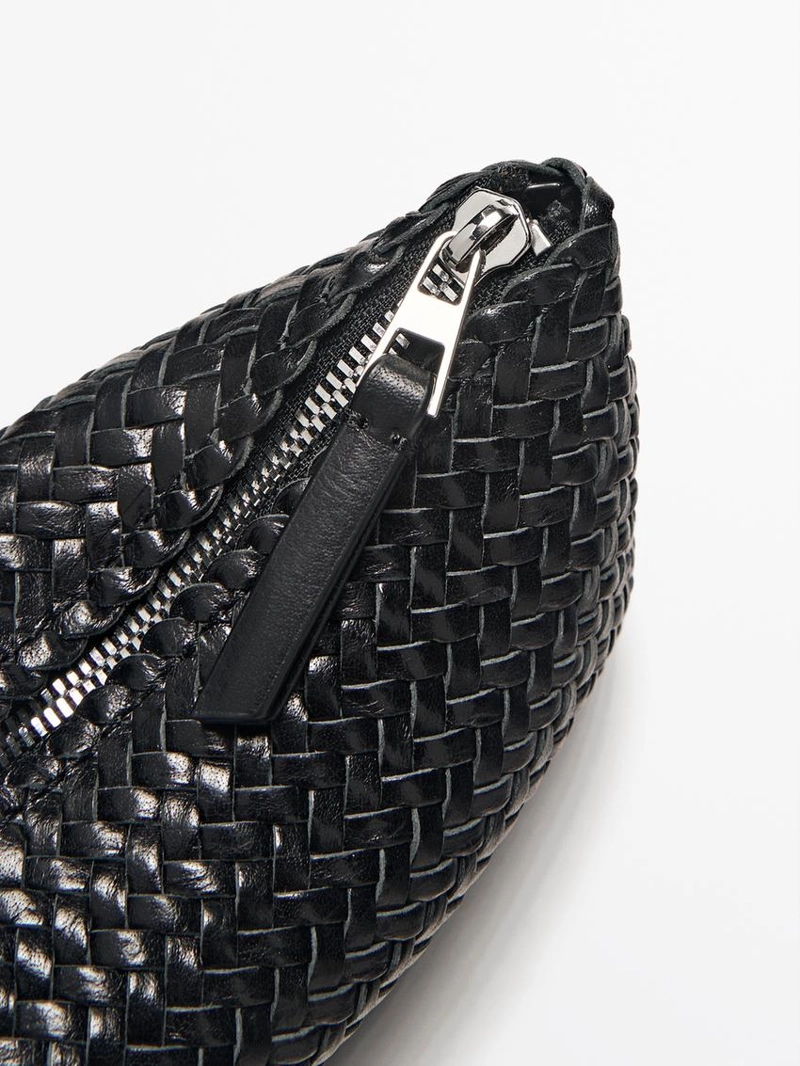 Сумочка-клатч из плетеной кожи наппа