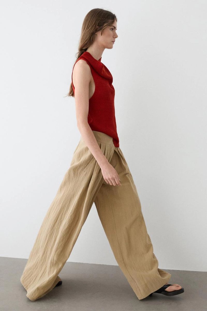 Брюки палаццо с накладными складками