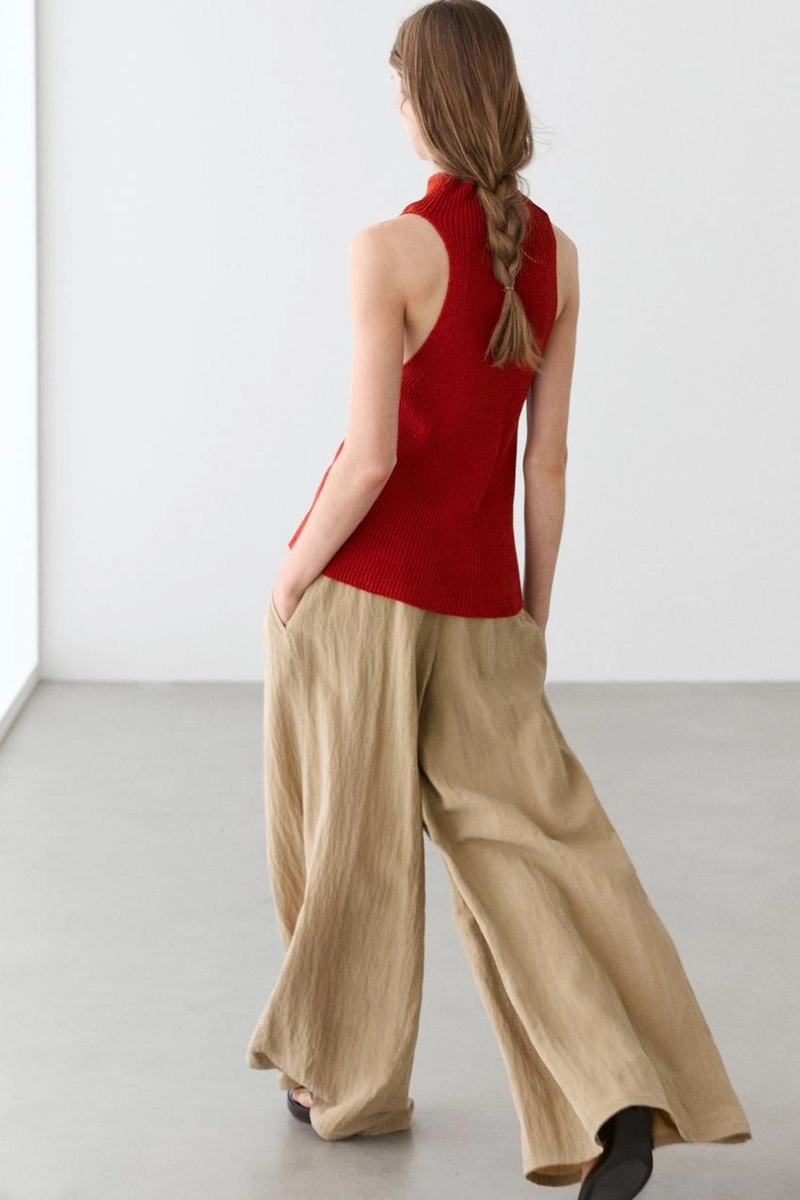 Брюки палаццо с накладными складками