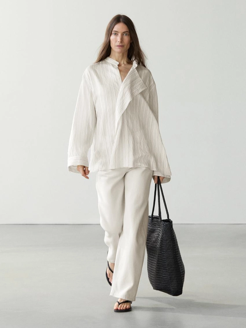 Рубашка с полосками и завязкой