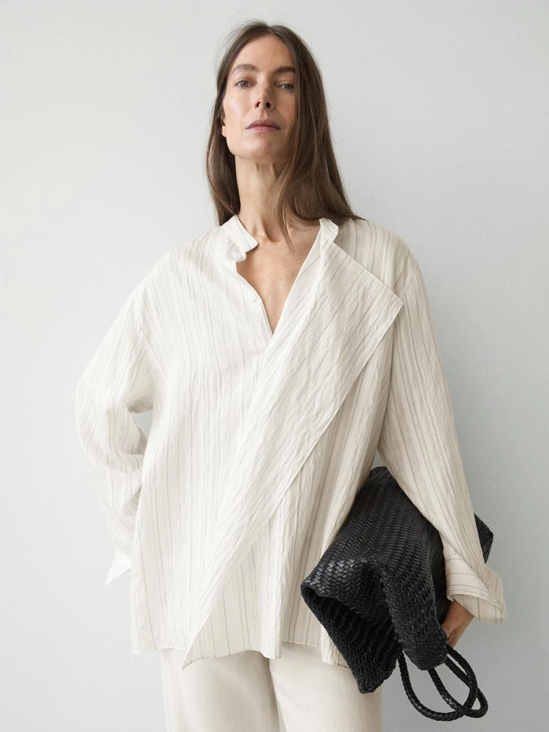 Рубашка с полосками и завязкой