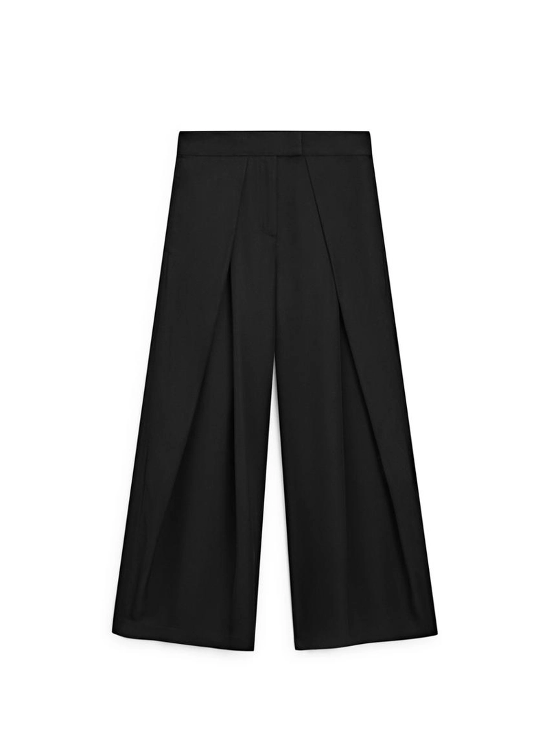 Брюки из атласа с защипами