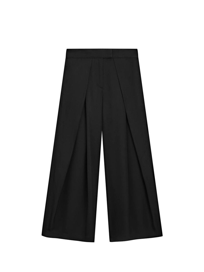 Брюки из атласа с защипами