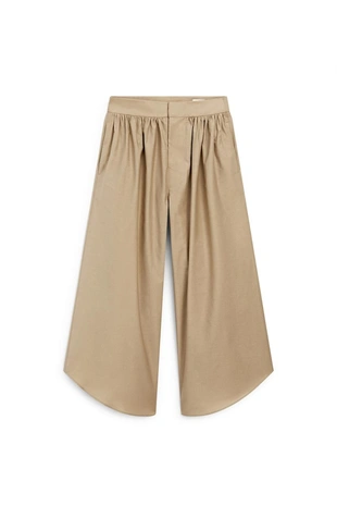 Брюки-капри с деталями в складку - лимитированная коллекция- Заказать в России