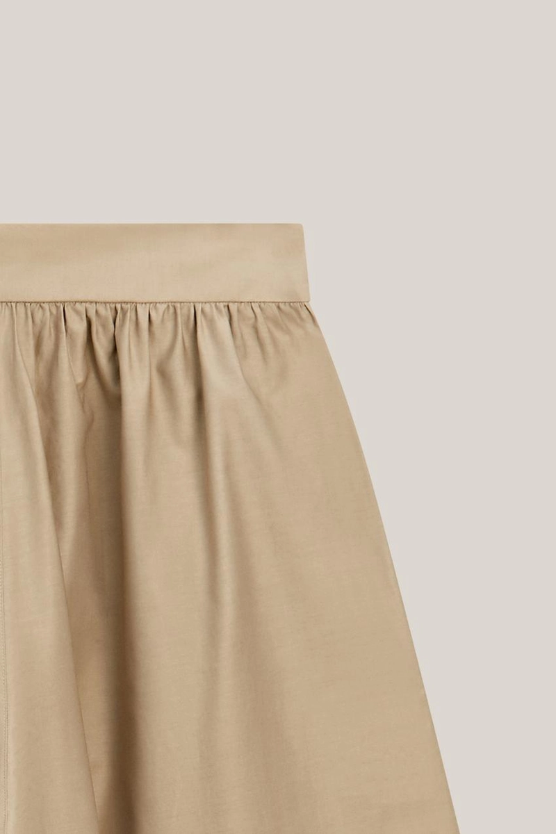 Брюки-капри с деталями в складку - лимитированная коллекция