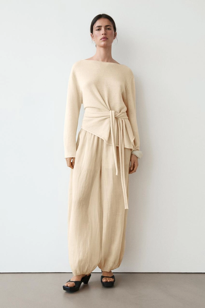 Свитер из льняной смеси с асимметричным вырезом и завязкой