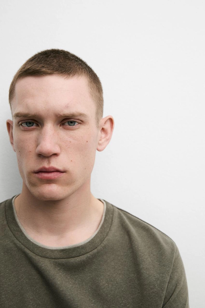 Футболка из льна и хлопка с двойным воротником