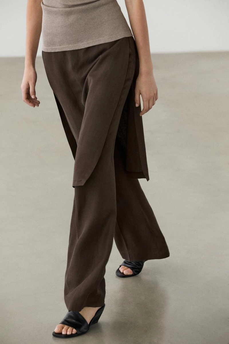 Брюки-юбка на запах из шелковой ткани