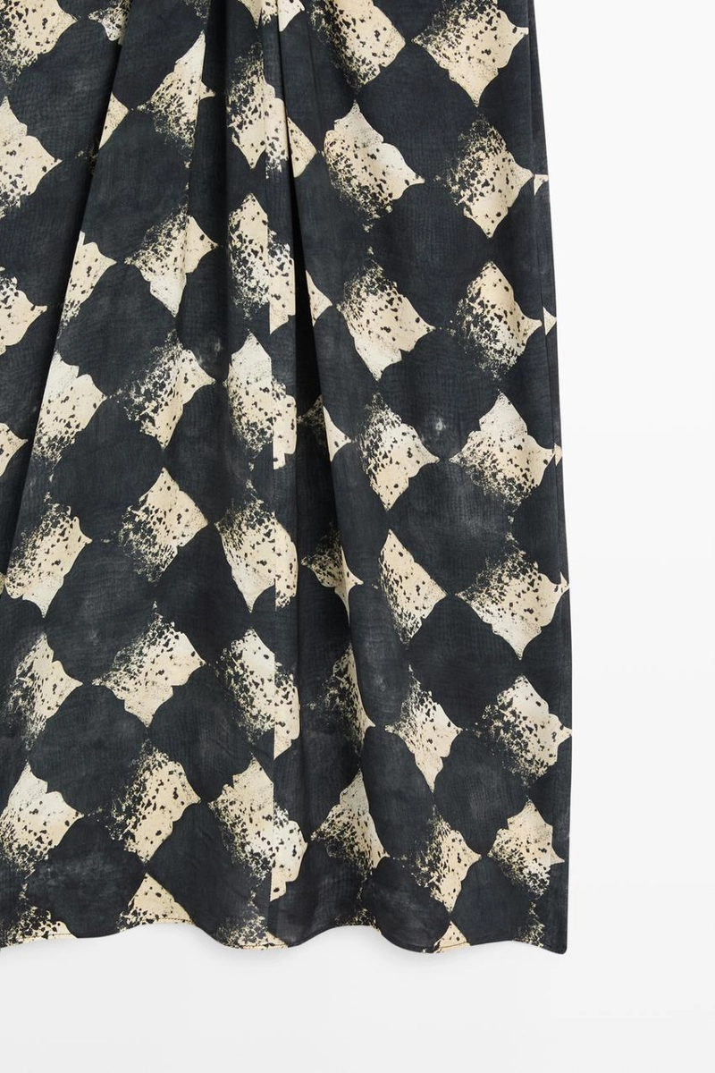 Платье с поясом на запах