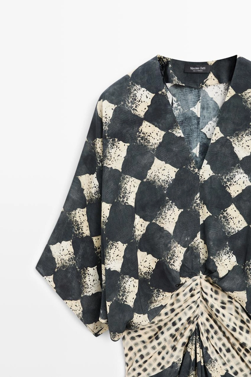 Платье с поясом на запах