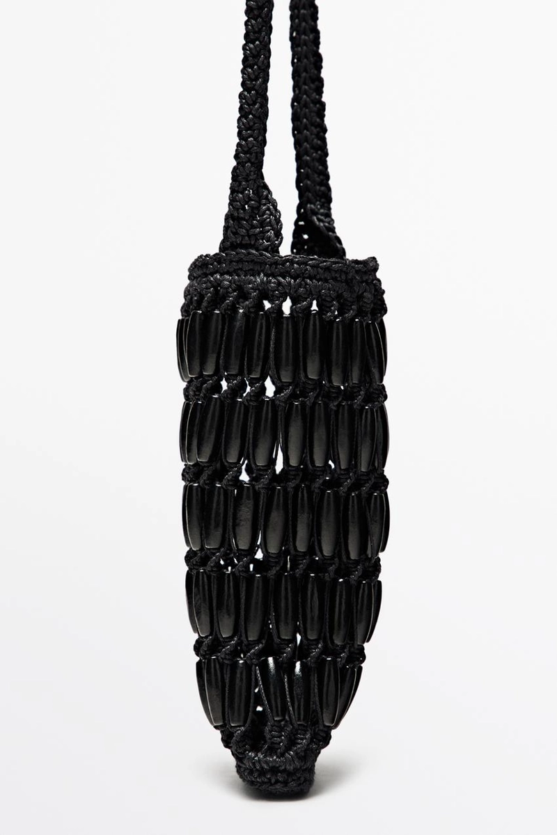 Женская сумка через плечо с деревянными деталями