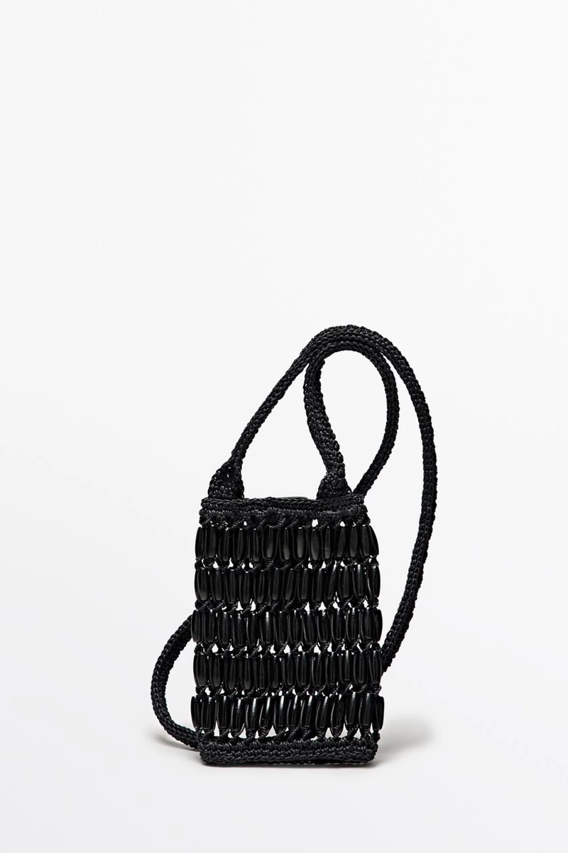 Женская сумка через плечо с деревянными деталями