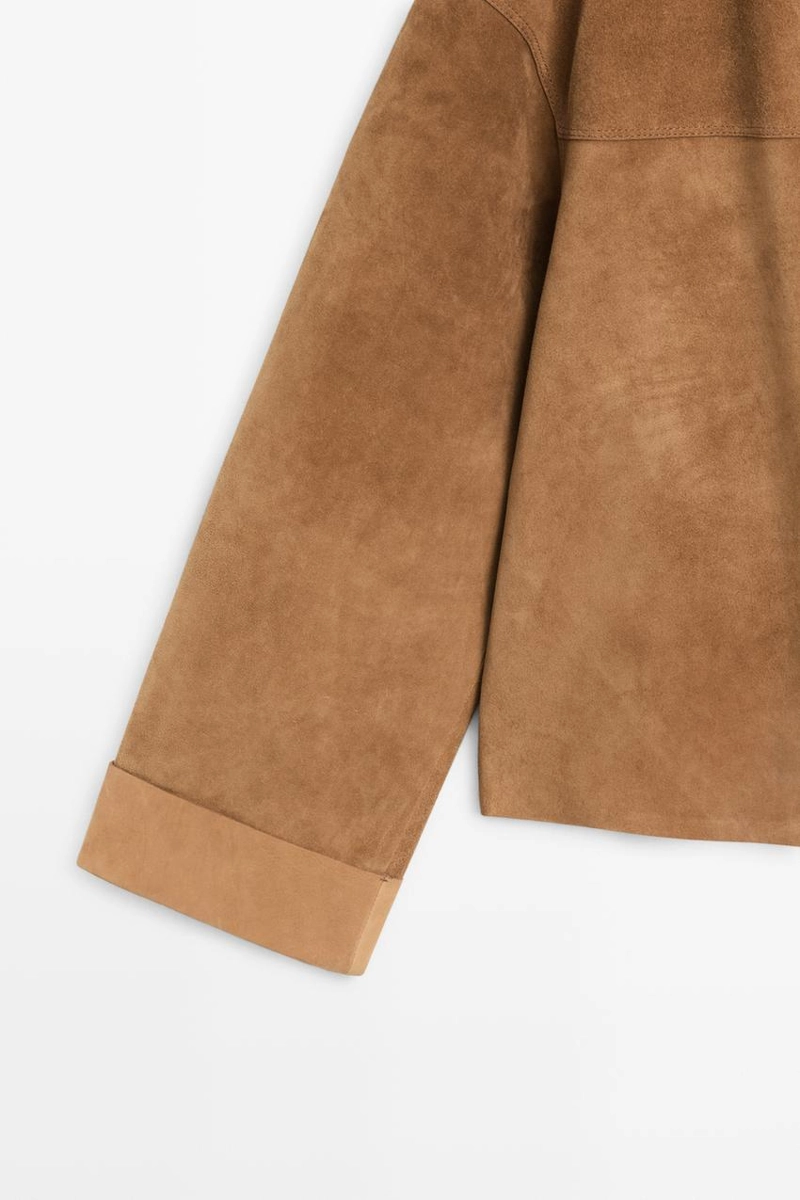 Куртка из замши с двойным покроем