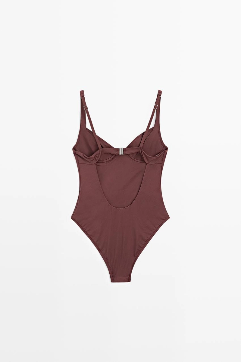 Купальник с поролоновыми чашечками и широкими лямками