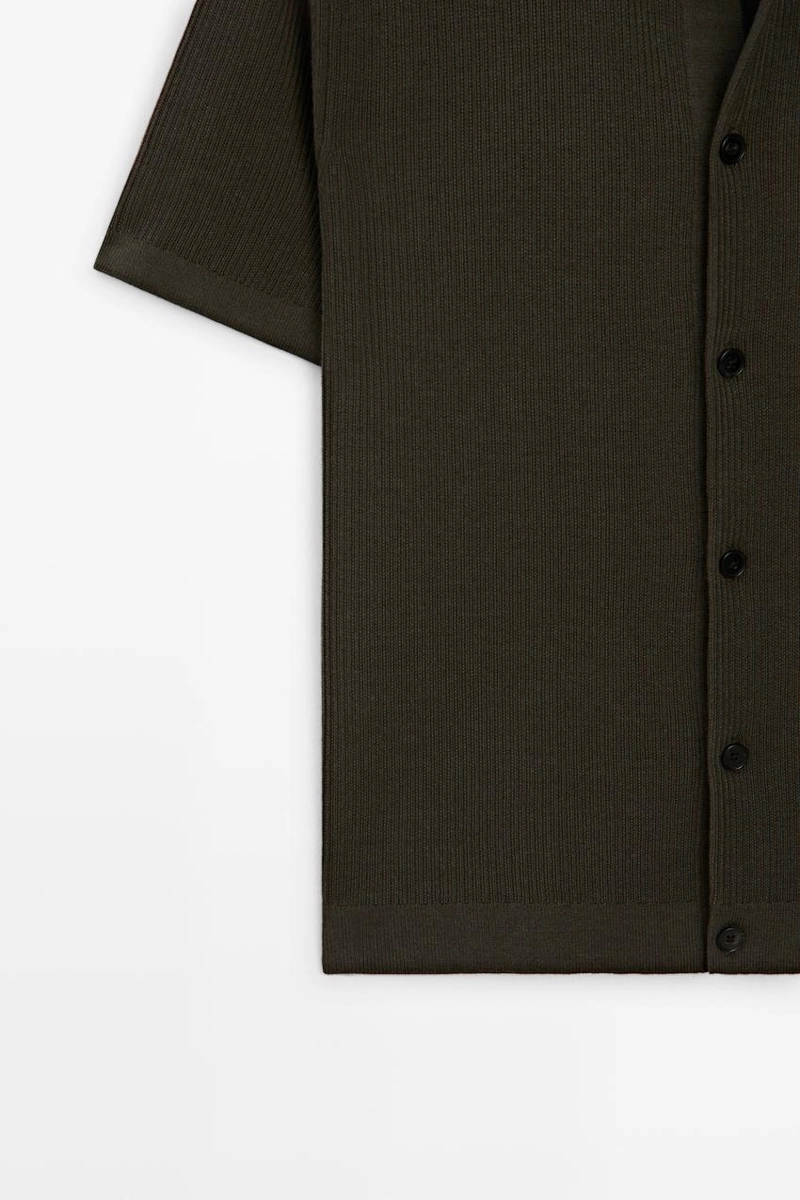 Поло из хлопкового смесового трикотажа с деталями на пуговицах