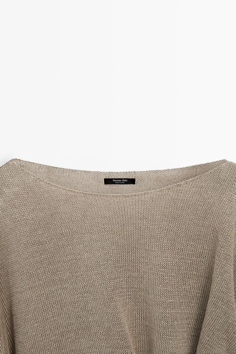 Джемпер из льна с излишне крупной вязкой и деталями на пуговицах