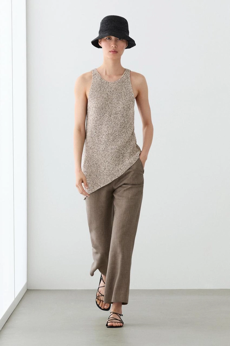 Брюки из льна с укороченным разрезом и зауженными штанинами