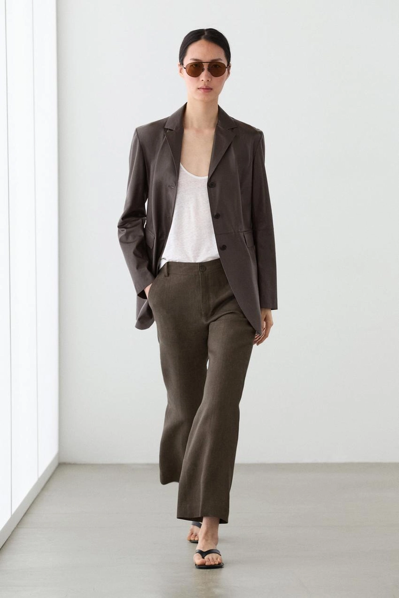 Брюки из льна с укороченным разрезом на молнии