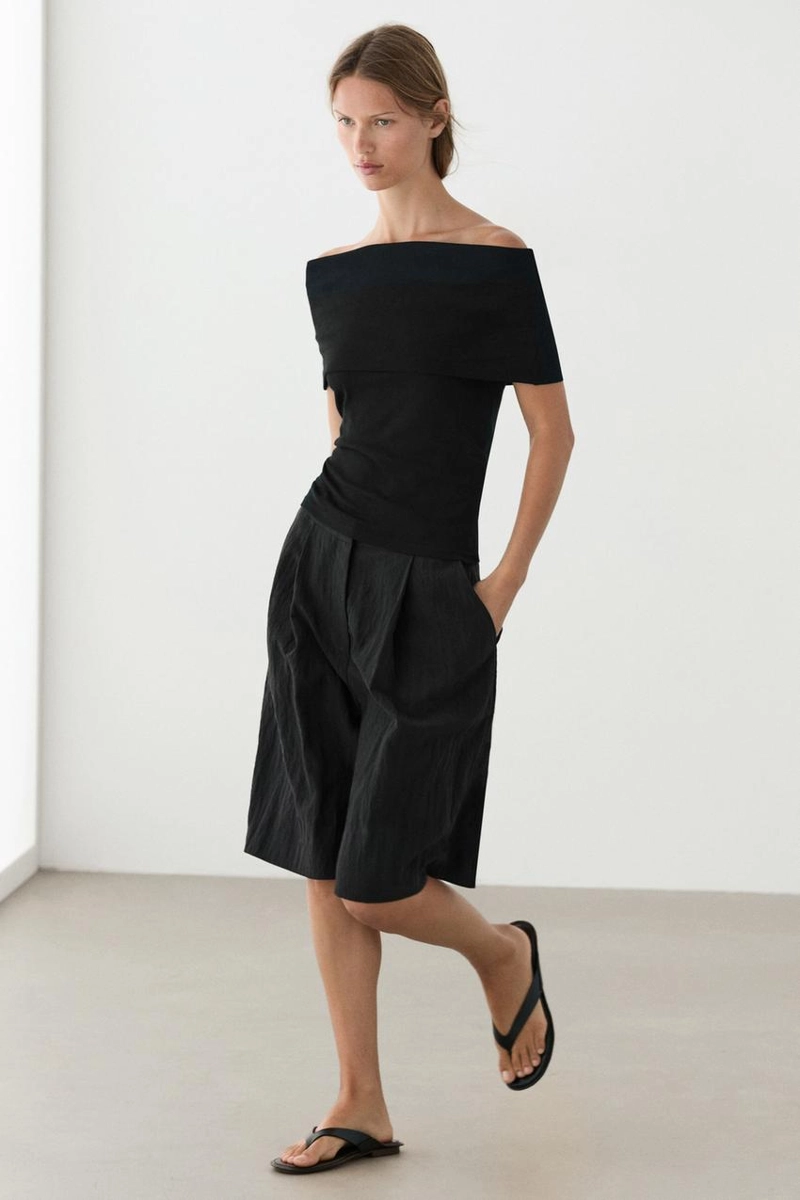 Хлопковый топ с открытыми плечами