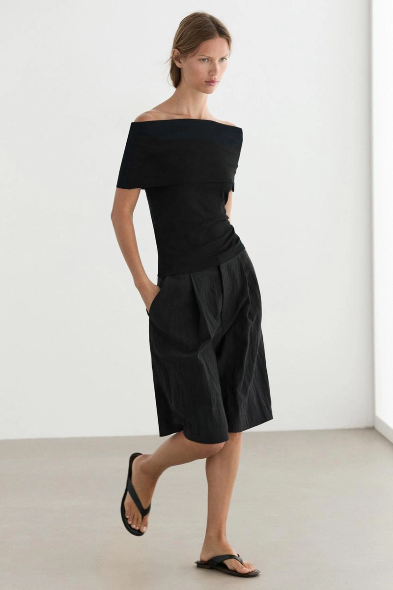 Хлопковый топ с открытыми плечами