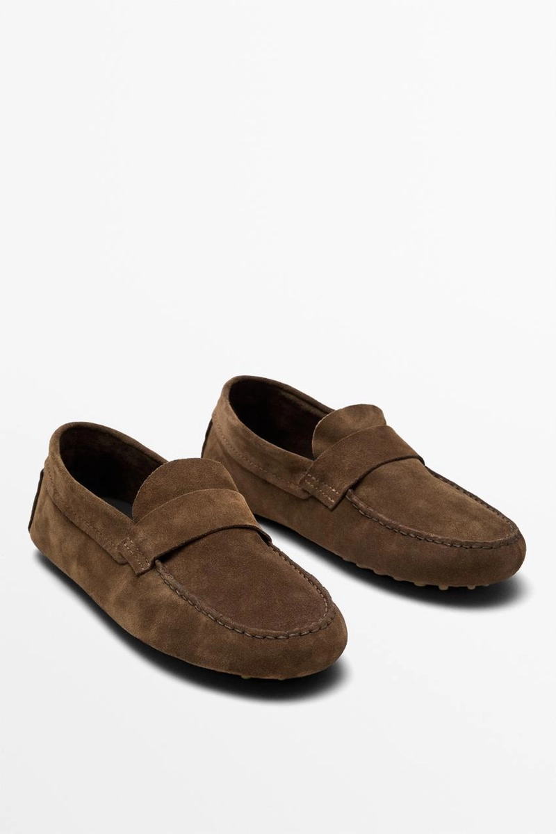 Мягкие туфли-мокасины из кожи