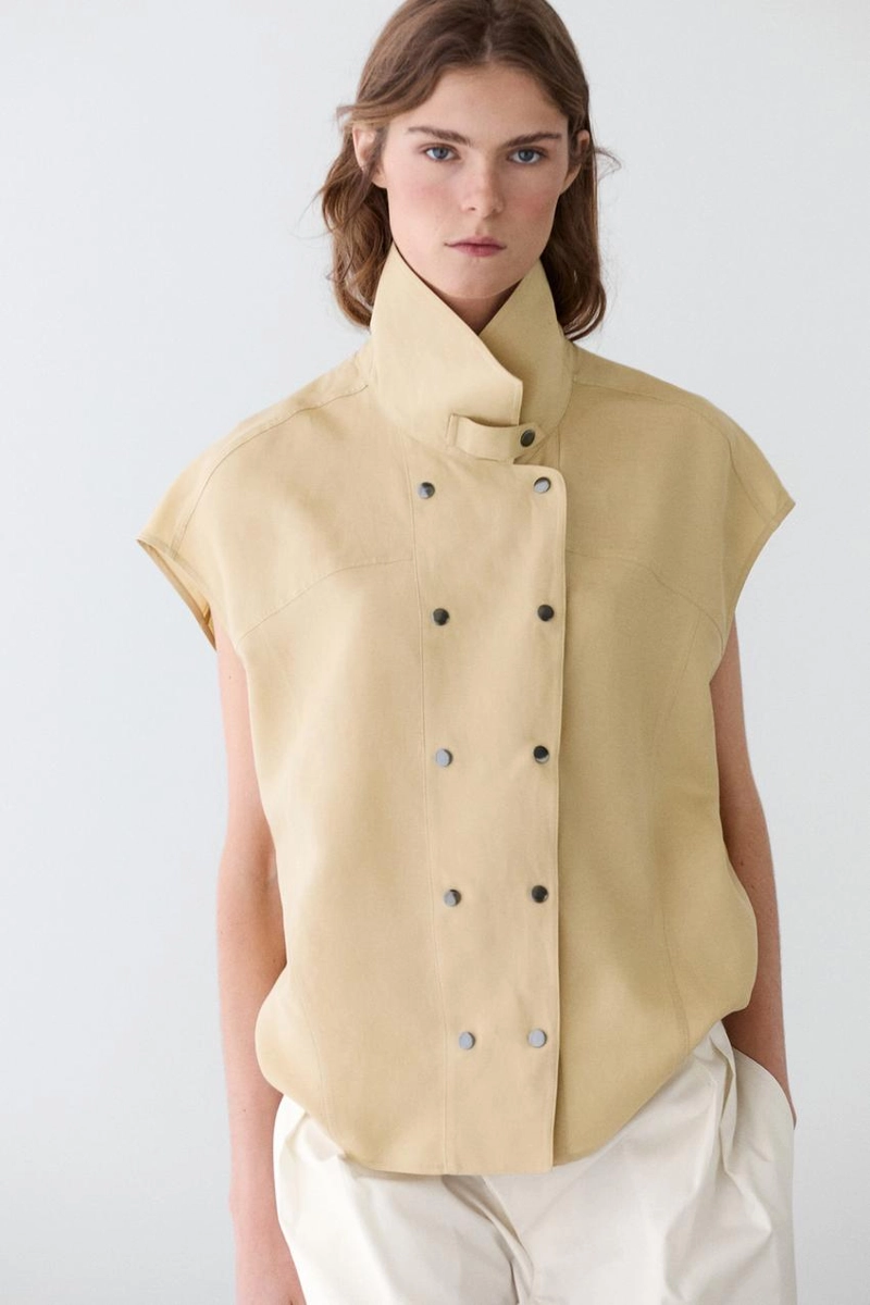 Рубашка с короткими рукавами на кнопках