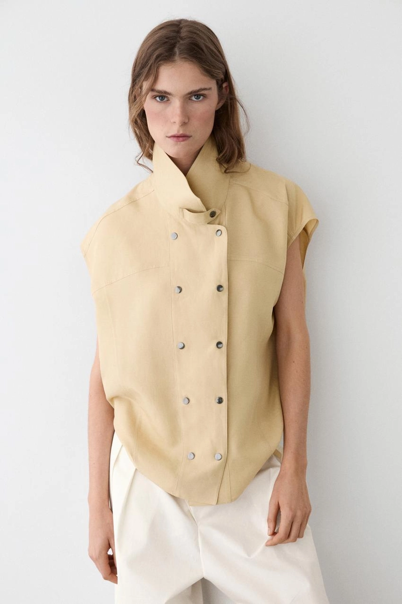 Рубашка с короткими рукавами на кнопках