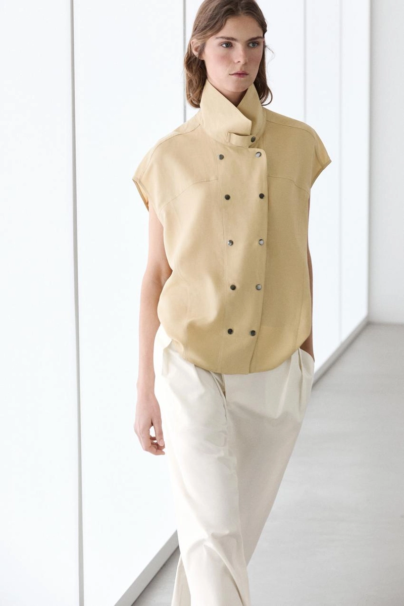 Рубашка с короткими рукавами на кнопках