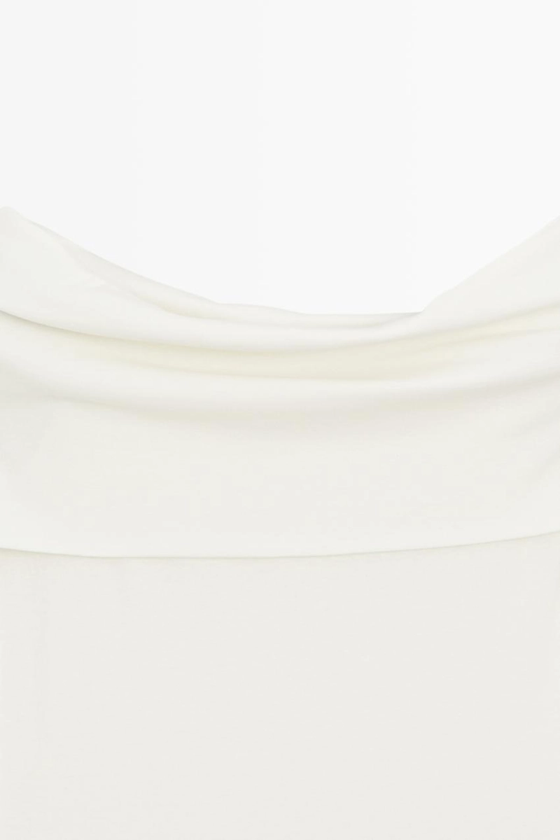 Хлопковый топ на открытых плечах