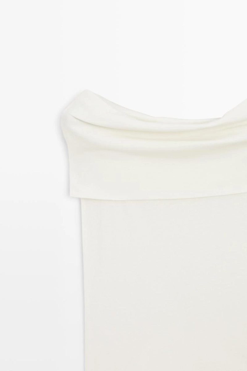 Хлопковый топ на открытых плечах