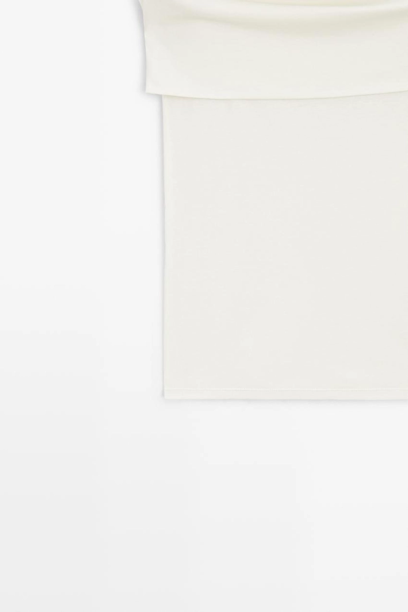 Хлопковый топ на открытых плечах