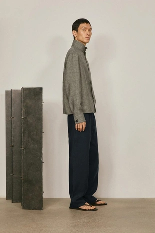 Льняная бомбер-куртка с деталями из меланжевой ткани - лимитированная коллекция- Заказать в России