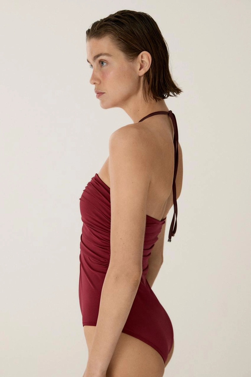 Купальник с контрастными деталями