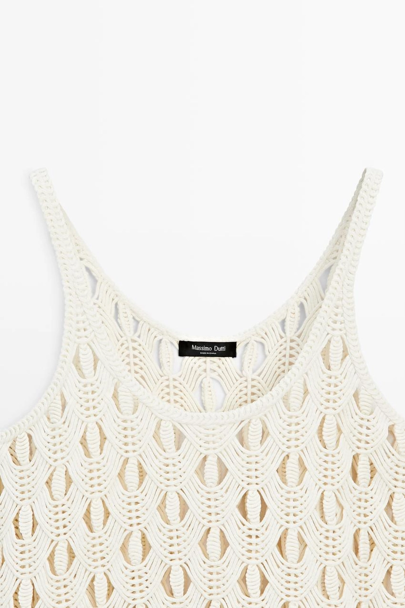 Топ на бретелях с кружевными деталями