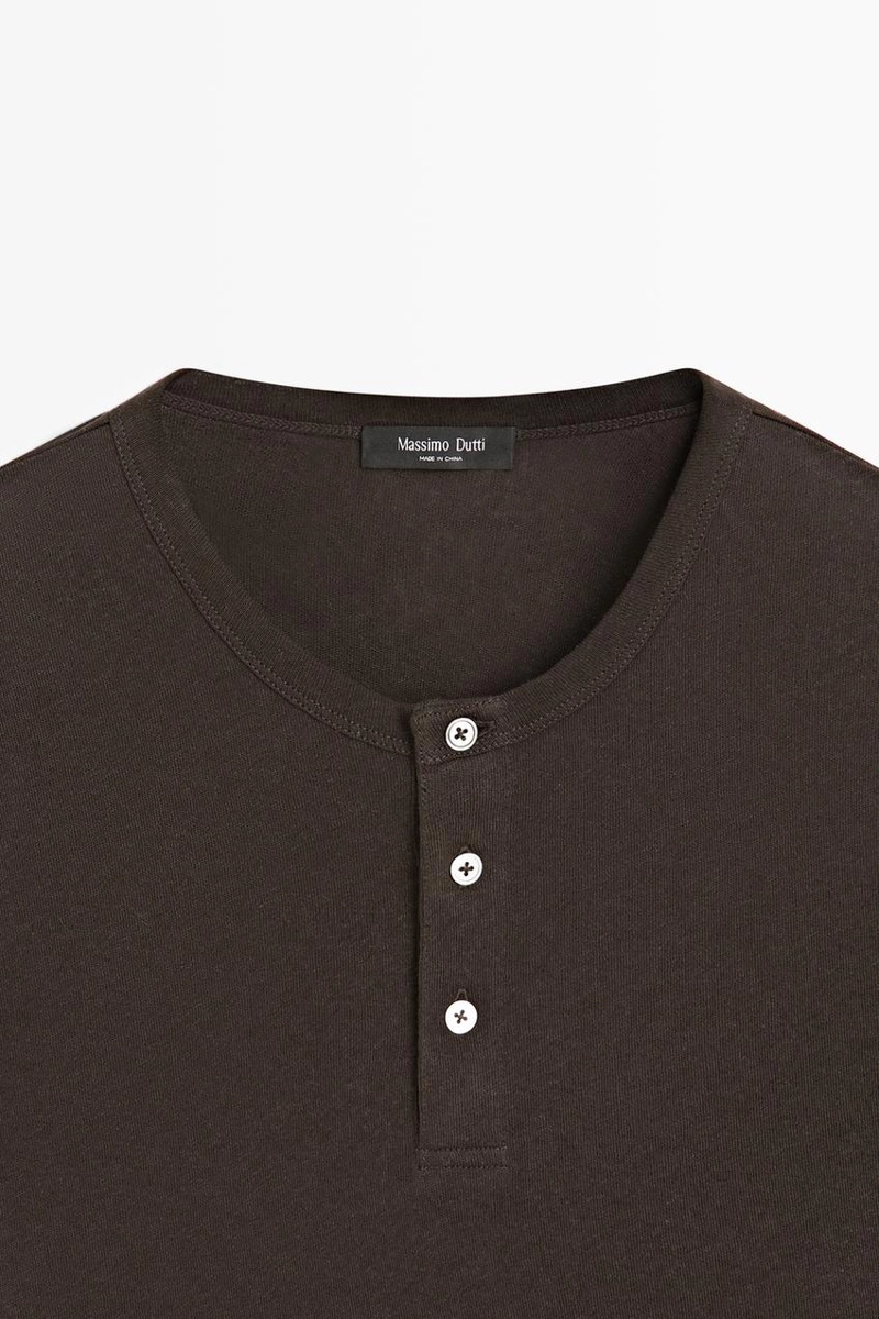 Футболка с длинным рукавом и горловиной henley