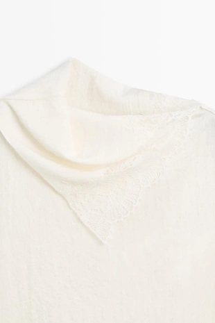 Asymmetric neck top with lace detail- Заказать в России