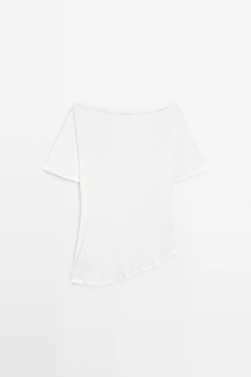 Асимметричная блузка с вышивкой