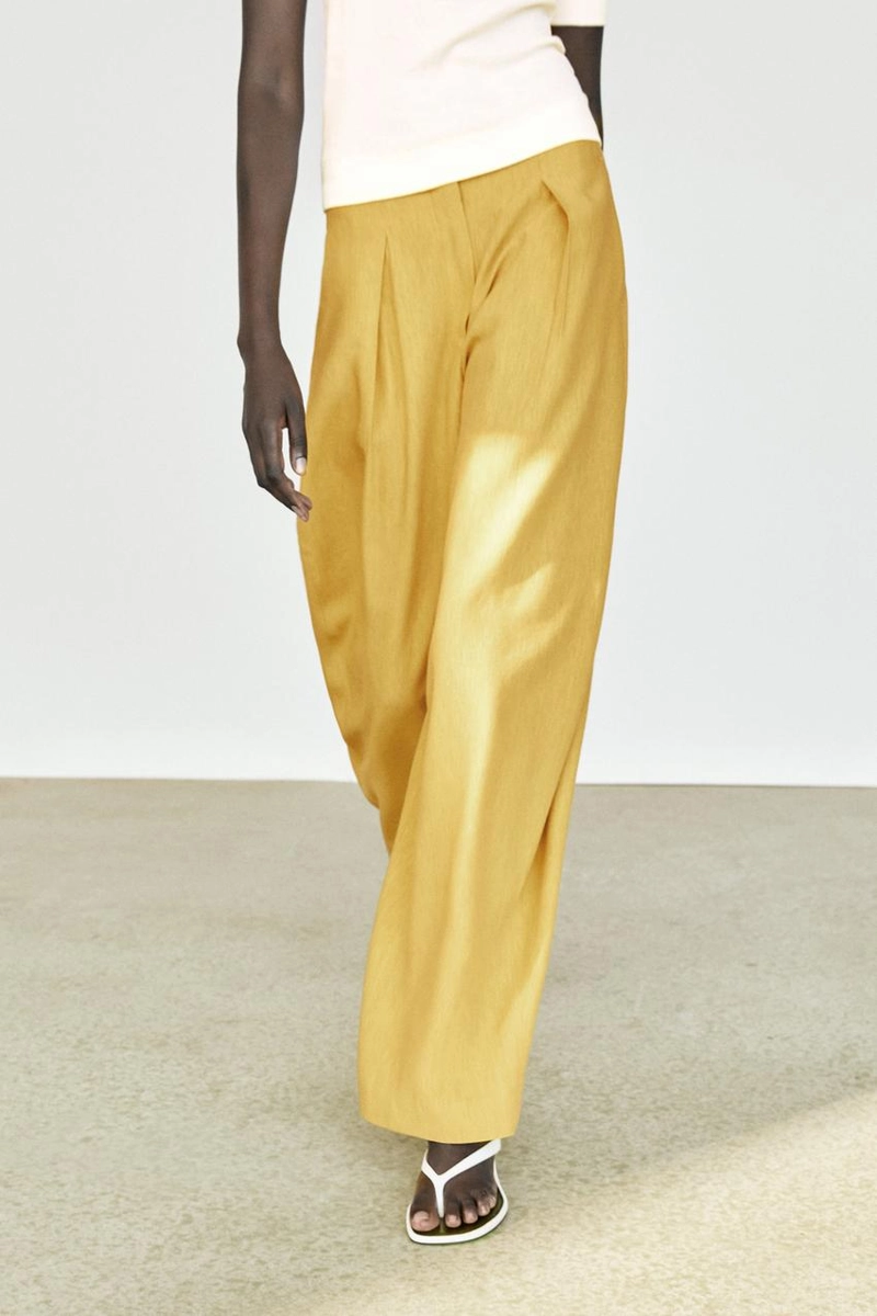 Свободные плиссированные брюки из льняной смеси