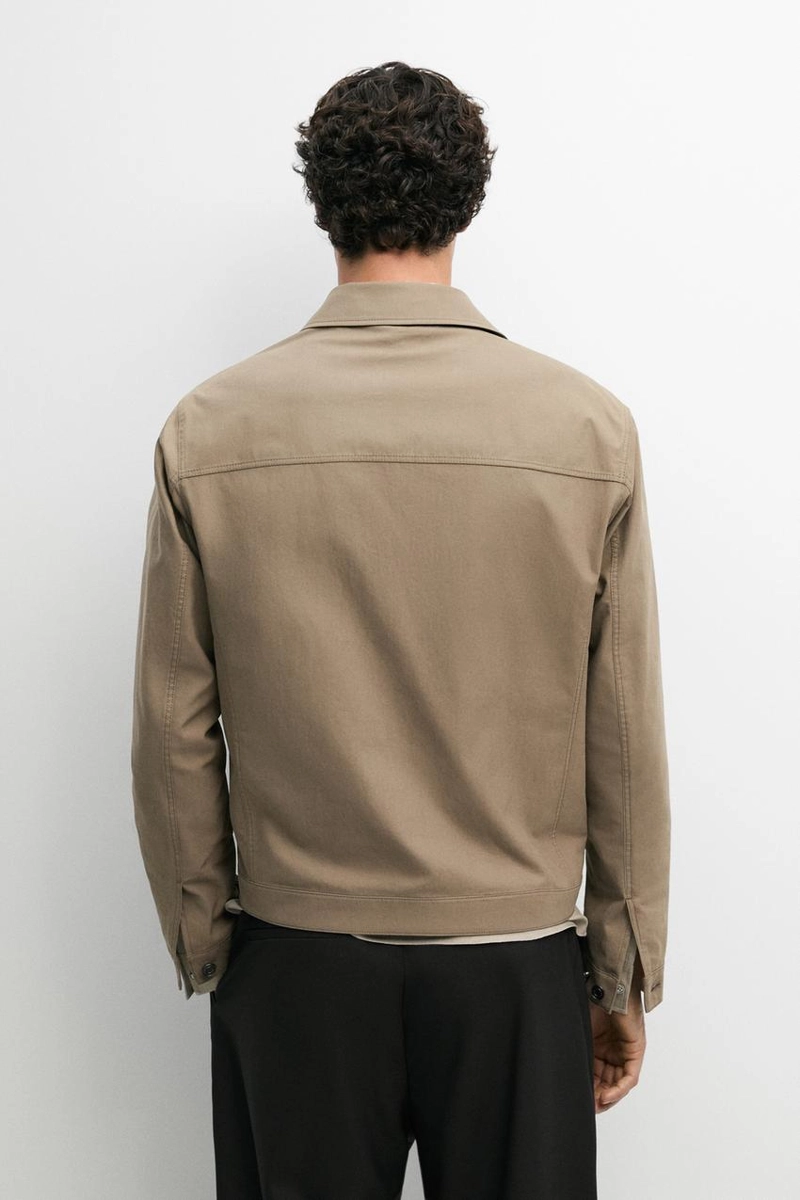 Двухкарманная куртка-трактор от massimo dutti