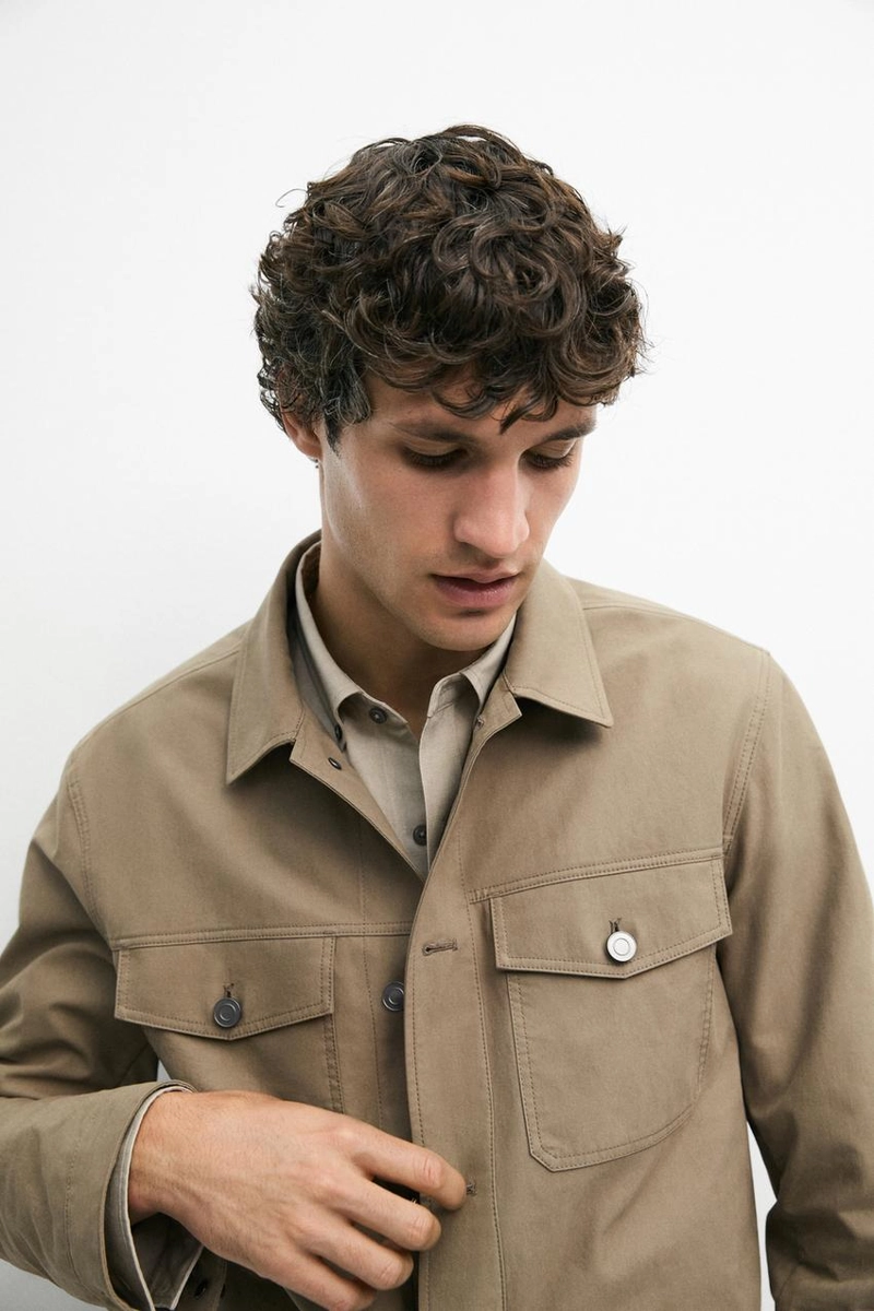 Двухкарманная куртка-трактор от massimo dutti