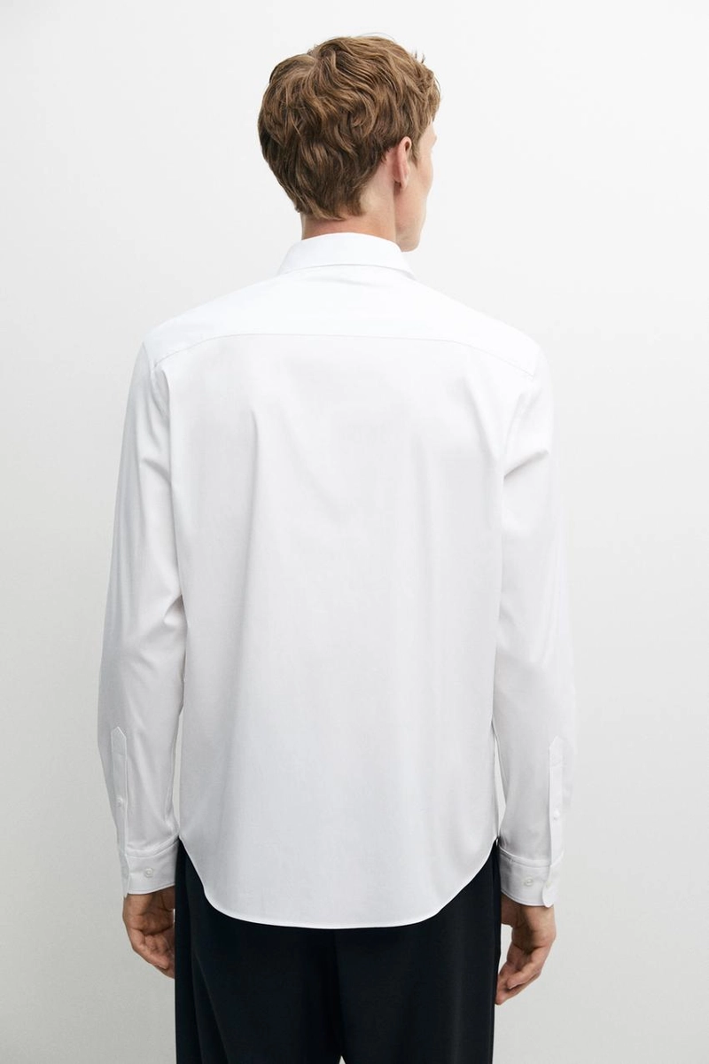 Рубашка slim fit с эластичной тканью