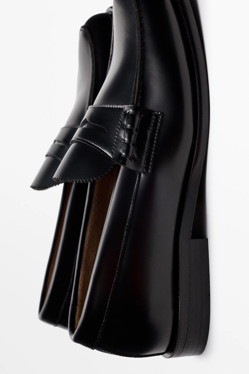 Кожаные лоферы с монетницей massimo dutti