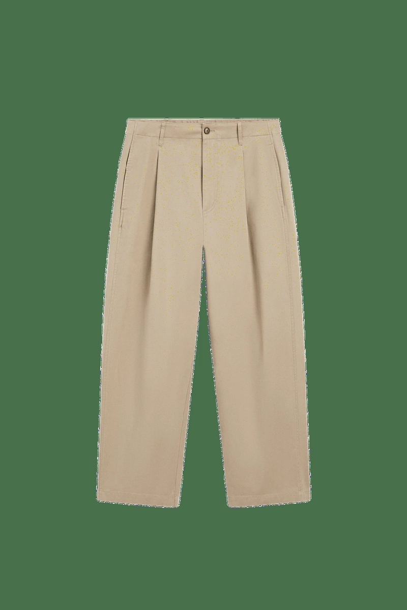 Брюки с защипами и фасоном barrel fit
