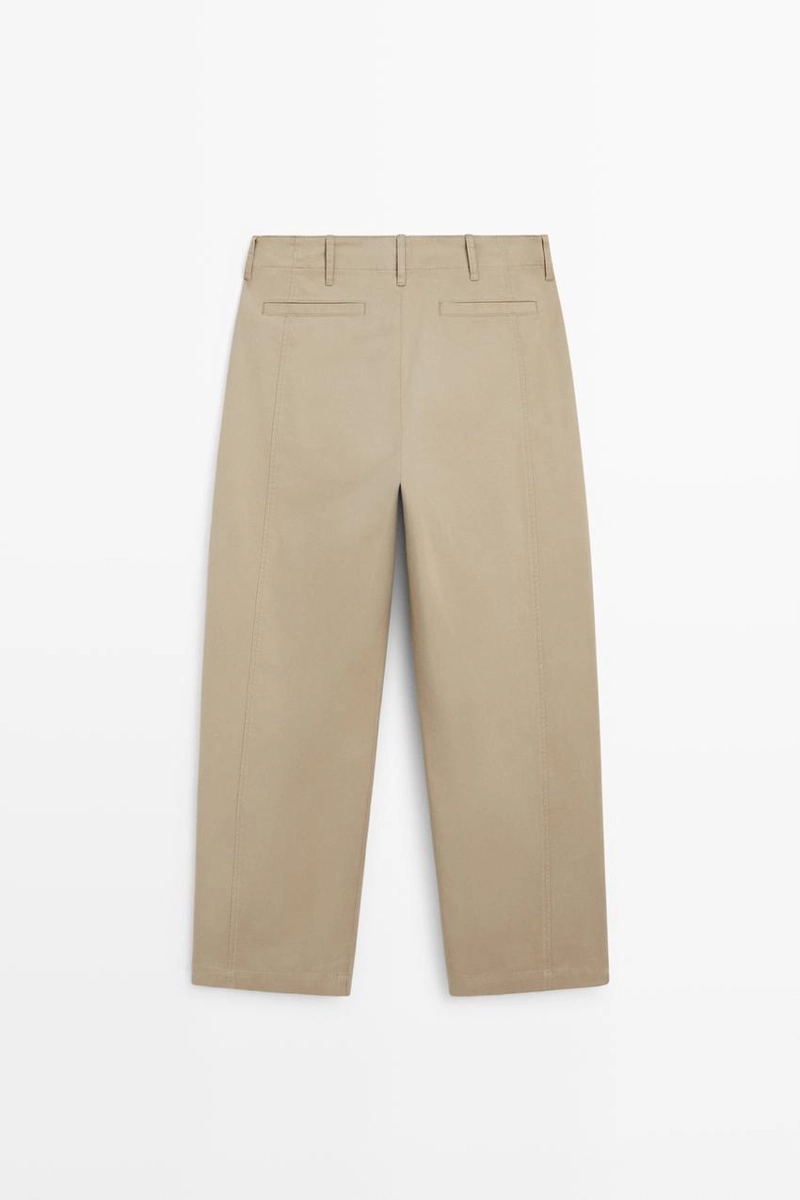 Брюки с защипами и фасоном barrel fit